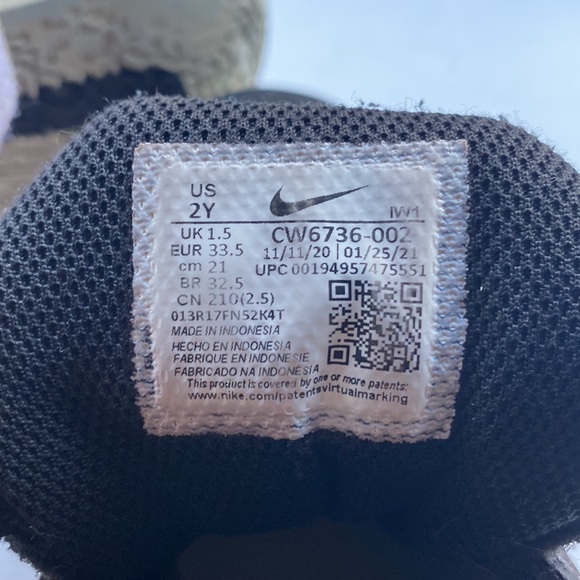 Nike size 2youth - Picture 8 of 8